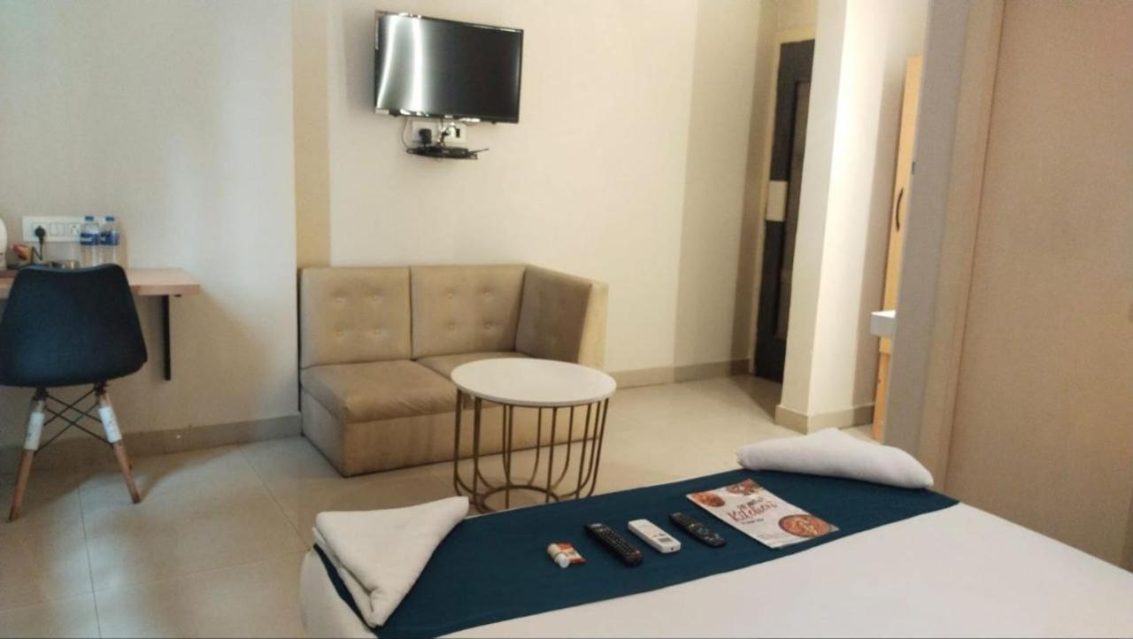 Hotel Mayfair Tower Kalküta Dış mekan fotoğraf