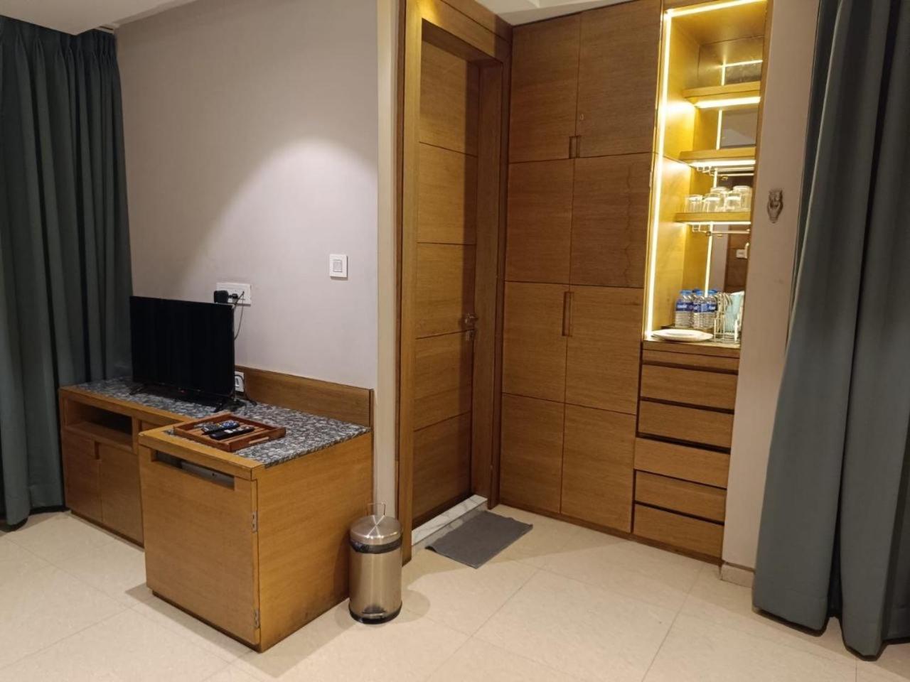 Hotel Mayfair Tower Kalküta Dış mekan fotoğraf
