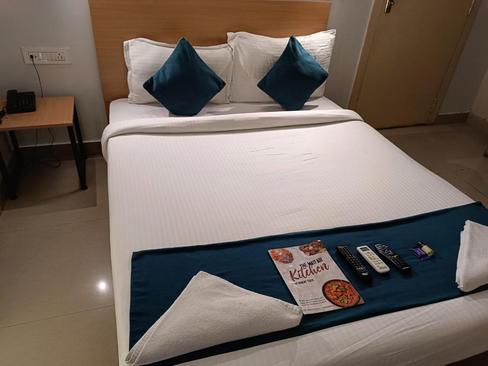 Hotel Mayfair Tower Kalküta Dış mekan fotoğraf